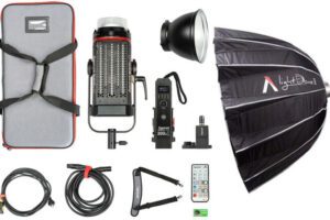 Aputure 300D II avec light dome et C-stand